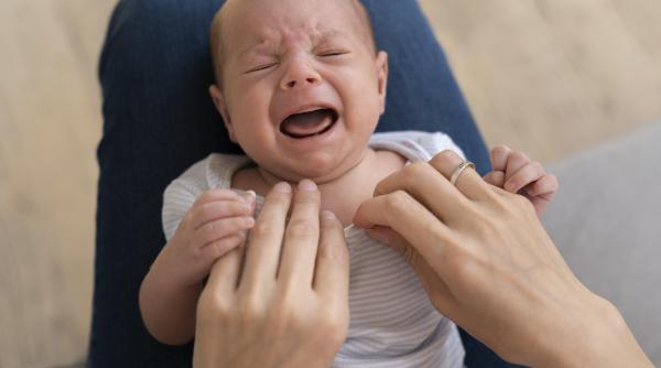 Crizele de creștere la bebeluși: Cum să le recunoaștem?