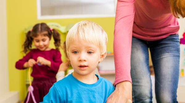 Studiu: Strategiile parentale care le-au permis copiilor să internalizeze regulile în mod eficient! Alternativele la pedepse și amenințări