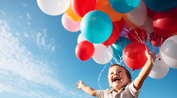 1 IUNIE. La mulți ani, copii! La mulți ani, părinți! La mulți ani, ParintisiPitici.ro!