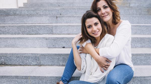 Două moduri de a reconecta cu copilul tău adolescent. „Simt că al meu copil se îndepărtează de mine, iar relația noastră nu mai este la fel”