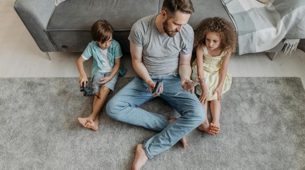 Asemănarea copiilor cu tații lor: Ce efect are asupra sănătății acestora?