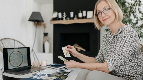 Horoscop: Nu-l citi dacă nu suporți criticile. Cele mai rele trăsături ale fiecărui semn zodiacal 