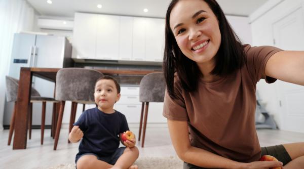 5 semne că ai o relație bună cu copilul tău