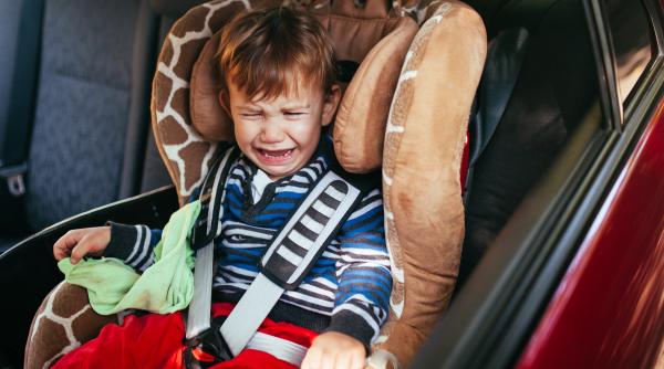 De ce își uită părinții copiii în mașini? Psihologul Renata Iancu, explicații: „Memoria umană NU este perfectă, există erori și i se poate întâmpla oricui!”