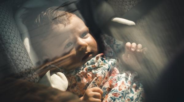 Why do parents forget their kids in cars? Psychologist Renata Iancu explains: "Human memory is NOT perfect, errors can happen, and it can happen to anyone!"
