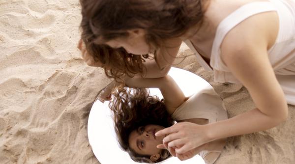 Cum ne poate influența frumusețea sănătatea mintală