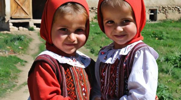 Cum să crești un ”mic” român: Ce ar trebui să faci TU, ca părinte