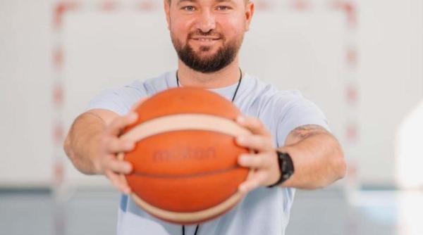 Ovidiu Gontaru, profesorul cu 10 la Definitivat. „Îmi zbura postul dacă nu luam”