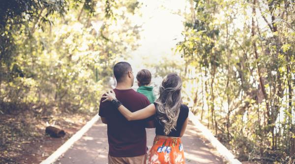 Sfat de la Părintele Calistrat pentru mamele de băieți: ”Taca-taca-taca azi, taca mâine, taca poimâine”