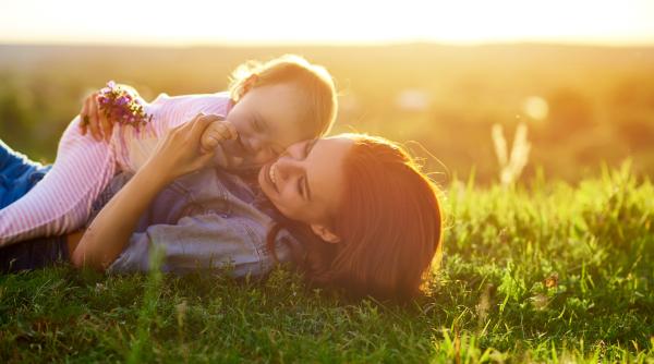 Cele 5 „porunci de aur” ale Harvard pentru a fi un părinte model