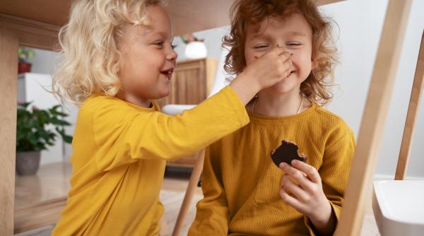 Etapa „cuvintelor murdare” la copii. Iuliana Baban, despre jocul ideal pentru a estompa efectul: „Mai stimulează și atenția!” / VIDEO