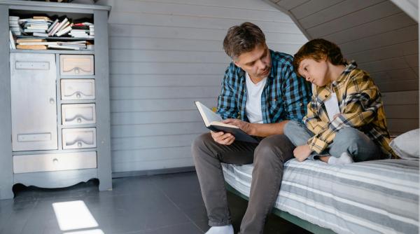 Învață-ți copilul să recunoască o persoană rea și să evite conflictele: 5 semne cheie 