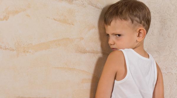 Sindromul „copilului grăbit” | Metodele recomandate de un psiholog pentru a vă proteja micuțul