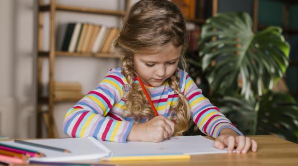 De ce este important ca cei mici să scrie de mână