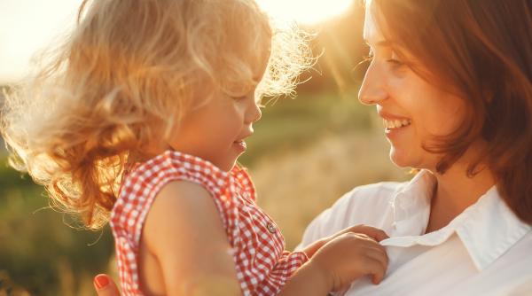 Cele mai importante două misiuni ale părinților față de copilul lor, conform unui renumit psiholog