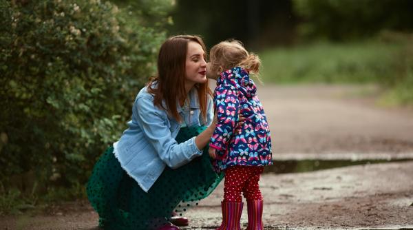 ACEASTA este responsabilitatea sacră a mamelor