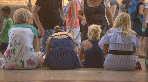 Overloading children with tutoring and activities: The dangerous trap parents fall into. Oana Zapca: "We often don’t even know why we’re doing it!"