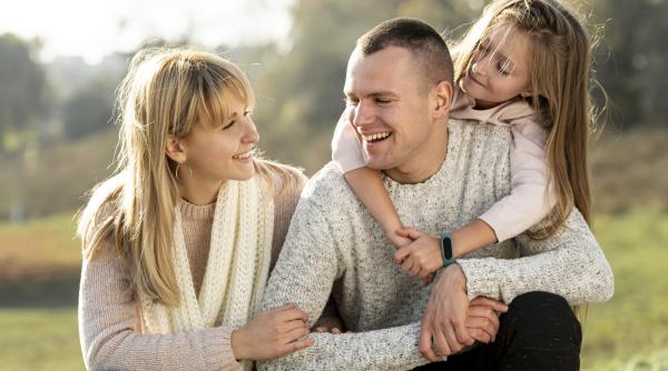 Trei lucruri pe care părinții de astăzi le fac mai bine decât generațiile anterioare