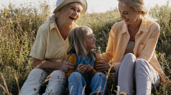 Empatia este moștenită de la bunici la copii și nepoți. Un studiu a urmărit trei generații pe parcursul a 25 de ani