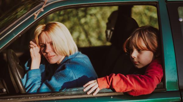 Copiii își pot înnebuni la propriu părinții! Două studii, unul de la Oxford și altul din Helsinki, au dovedit o afirmație ce părea exagerată înainte