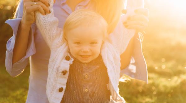 Ronald Ferguson, economist Harvard: „Există o formulă pentru creșterea copiilor de succes! Părinții lor au ACESTE roluri în educație”