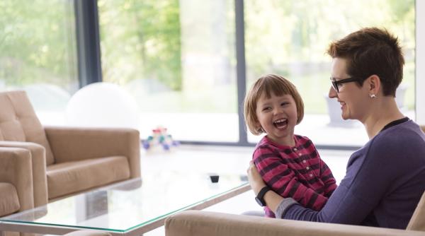 Concluziile unui nou studiu important: Anumite tipare de vorbire la copii ar putea identifica semne timpurii de autism