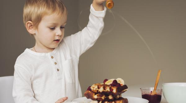 Testul prăjiturii: Cum să-ți înveți copilul să reușească în viață, după metoda Standford