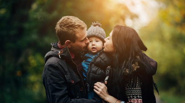 Modul în care vă educați copiii le influențează sănătatea mintală? ACEASTA este forma ideală de parenting