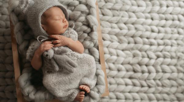 Topul numelor 2025, din Franța. Luna și Noah, în tendințe! Vezi lista completă, poate te inspiră