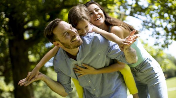 Psiholog specialist în neuroștiințe de la Harvard, către părinți: „Respectați aceste reguli dacă doriți să creșteți copii cu creier flexibil și rezilient”