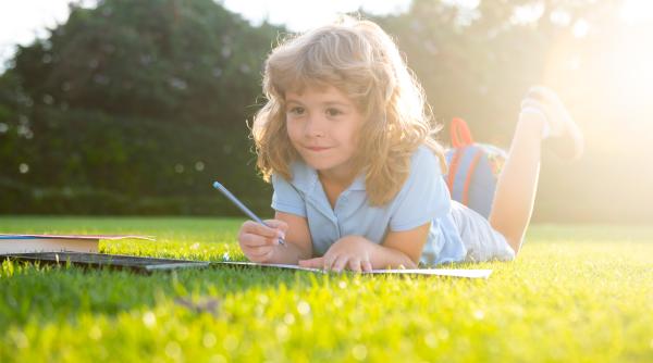 „Lista fericirii”. O strategie fabuloasă pentru a ajuta copiii să prețuiască lucrurile simple