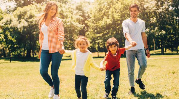 Psiholog american: „Părinții vor construi o relație mai solidă cu copiii dacă NU fac ASTA!” 