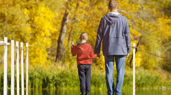 Modurile corecte de a crește copii cu „valori mari”. „Unii psihologi cred că sunt imposibil de predat, dar, atunci, cum le pot învăța micuții?”