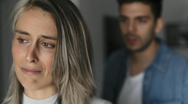 Ce este sindromul colegului de cameră: semne că partenerul tău suferă de el, potrivit unui psiholog