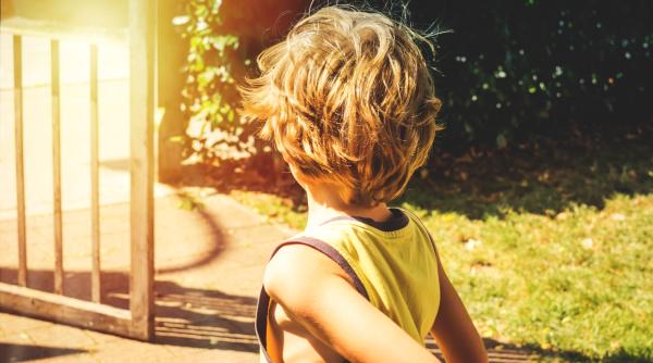 Evitați aceste capcane! Obiceiurile care fac viața părinților mai ușoară, dar împiedică dezvoltarea copilului. Experți: „Pune-le STOP!”