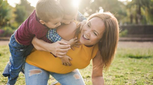 Metoda de parenting nr. 1 de a crește copiii cu o „reziliență cu adevărat sănătoasă”, conform unui medic pediatru