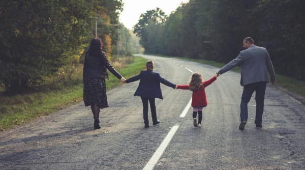 Cele 10 lecții ale Mariei Montessori pentru părinți: Copiii vor fi autonomi, încrezători în sine și independenți!