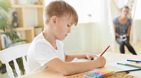 Scrisul frumos este oglinda unei minți frumoase. De ce s-a renunțat la caligrafie? Răspunsul Pr. Univ. Dr. emerit Ioan Neacșu