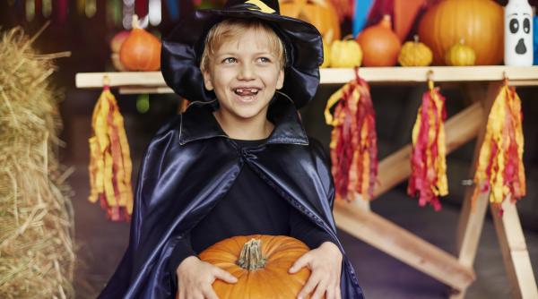Pericolele ascunse ale costumelor de Halloween pentru copii: Iată la ce să fii atent