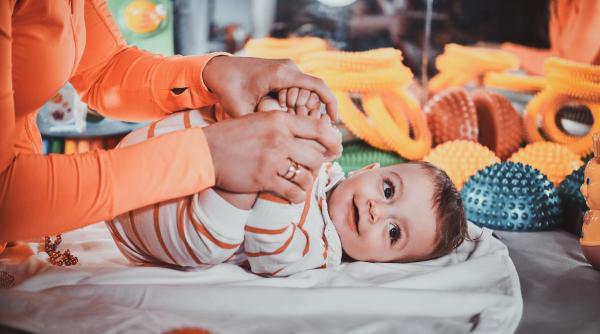 Iată ce se întâmplă în creierul bebelușilor, conform unui nou studiu