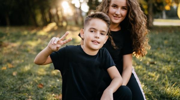 Sfaturi pentru mamele de băieți: Cum să crești un bărbat familist, puternic și sigur pe el