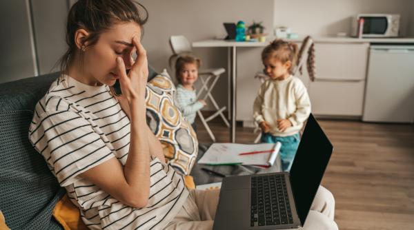 Te simți copleșit? Aplică metoda ”Al doilea cel mai bun parenting” 