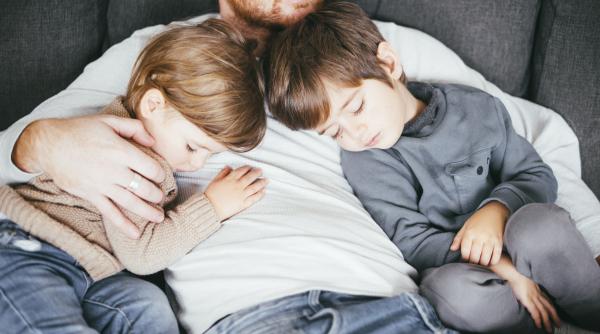 Stilul autoritativ – Cheia pentru un echilibru sănătos. Cum să îl practici ca părinte