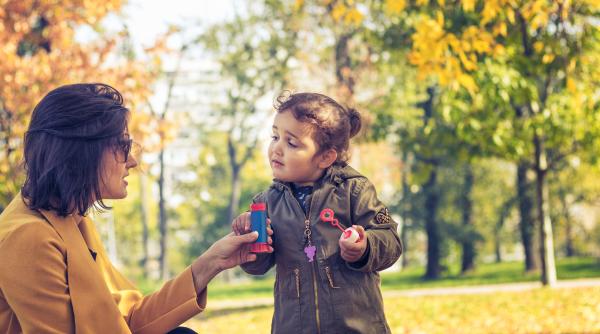 Greșelile părinților care pot transforma copiii în adulți egoiști. Expert în parenting: „Sunt toxice! Evitați-le!”