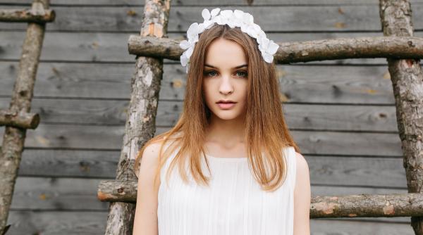 „Vă rog să nu-mi spuneți că rochia fiicei mele adolescente este prea scurtă”. O mamă și-a împărtășit experiența cu privire la presiunea socială