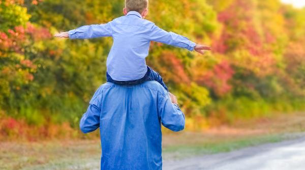 Ce construiește în copil prezența tatălui? Daniela Gavankar: „Lucruri valoroase vin dintr-o implicare bună a bărbatului în viața familiei” / VIDEO