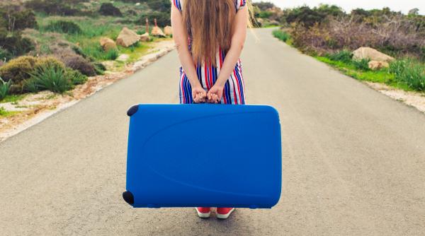  ”Copilul meu vrea să plece la muncă în străinătate! Cum să-l conving să rămână în țară?”. Sfaturi care îți pot fi utile