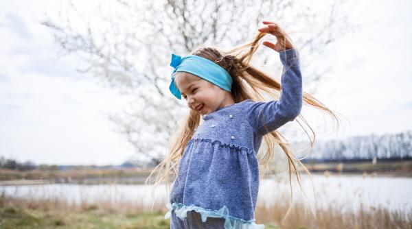 Cum să crești un copil optimist: Ghid pentru părinți