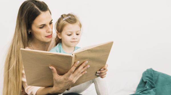 ”Majoritatea sfaturilor de parenting sunt greșite”, spune prof. univ, Yuko Munakata, specialist în neuroștiințe