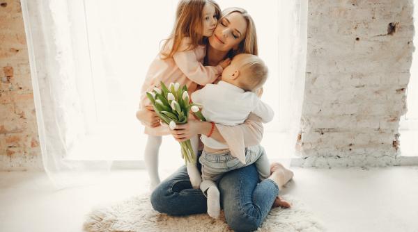 Vrei să fii un părinte fericit? „Nu te compara cu altă mamă”